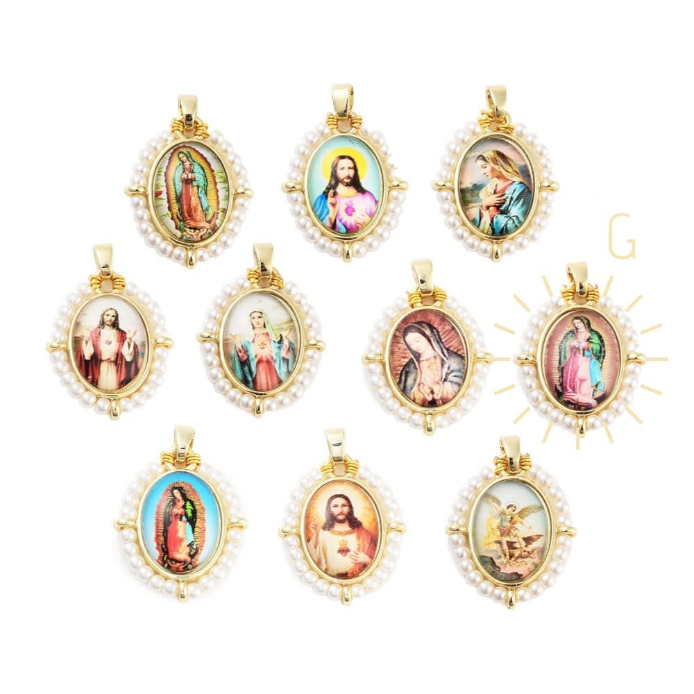 Dije colgante religioso esmaltado con perlas baño de oro / unidad7