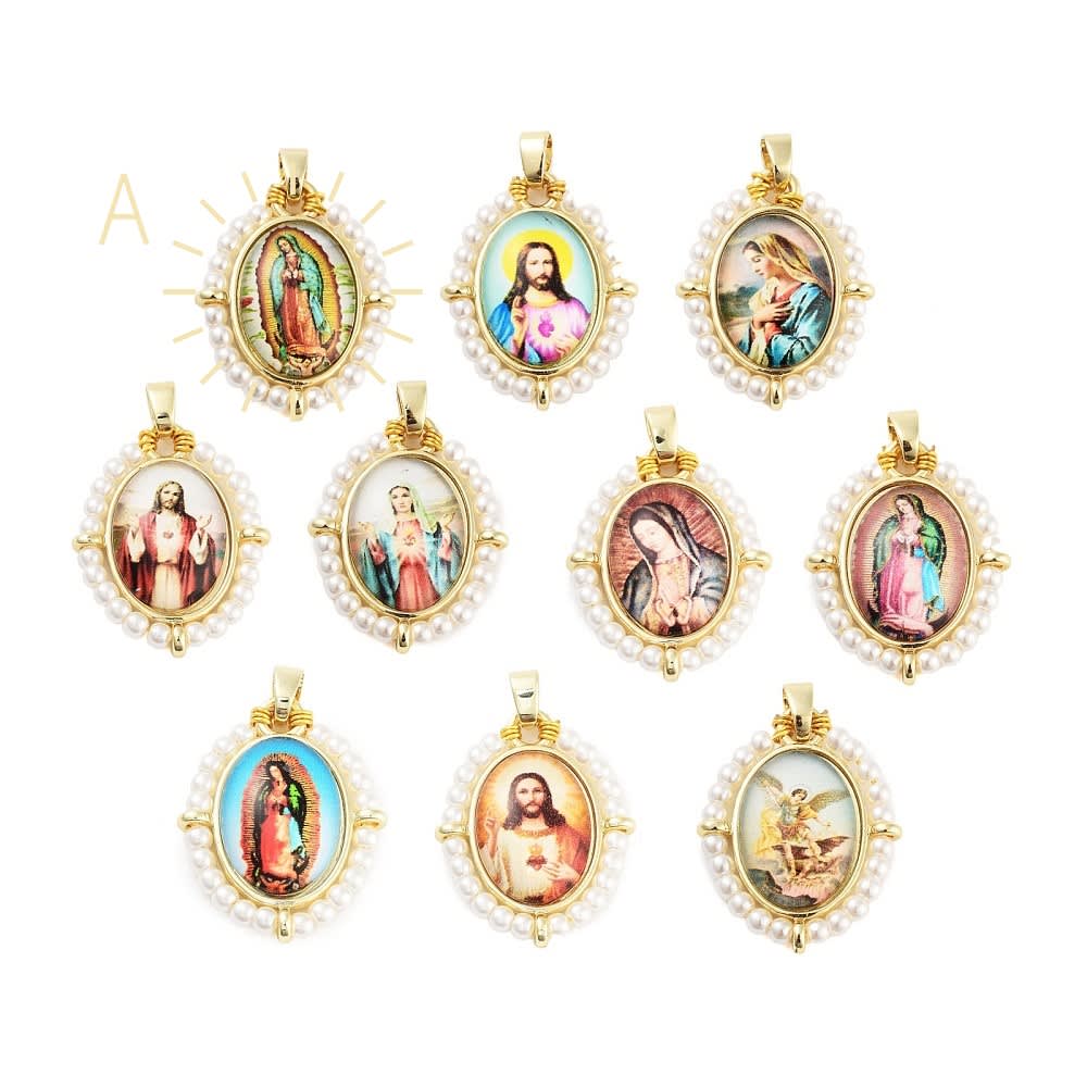 Dije colgante religioso esmaltado con perlas baño de oro / unidad11
