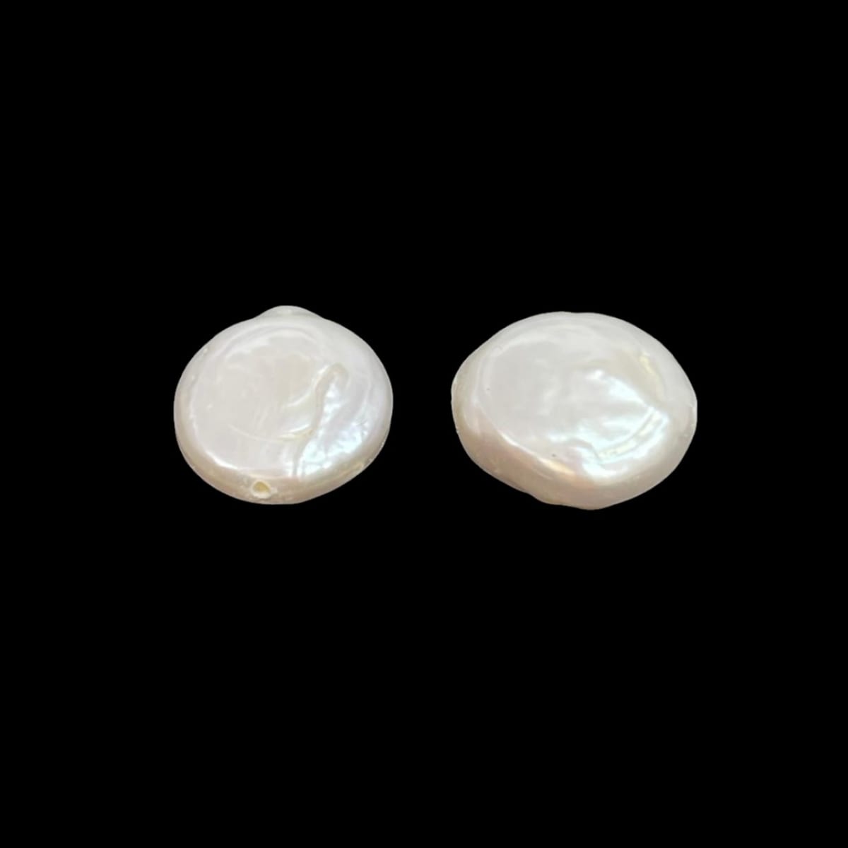 Cuenta abalorios perla natural plana redonda 10 mm keshi / unidad2