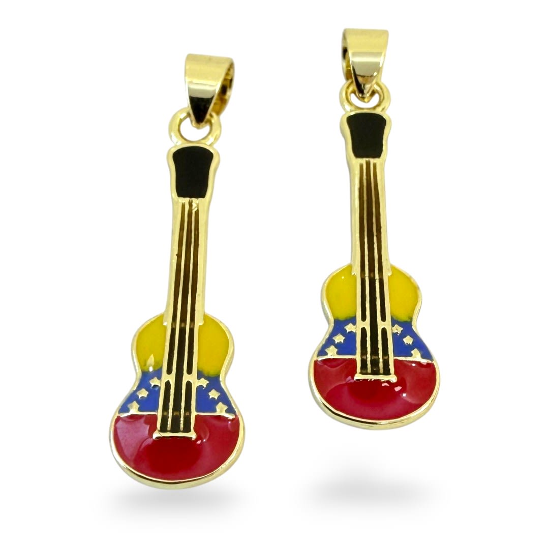 Dije colgante esmaltado cuatro tricolor venezolano 30x10 mm baño oro / unidad1