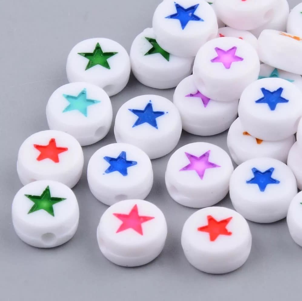 Cuenta redonda plástica pasadora estrella corazón luna / 10 grs3