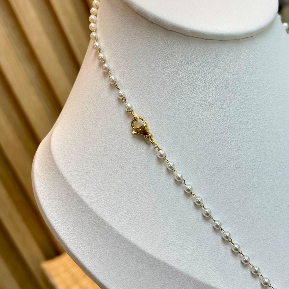 Collar acero con perlas sintéticas 3 mm / unidad3