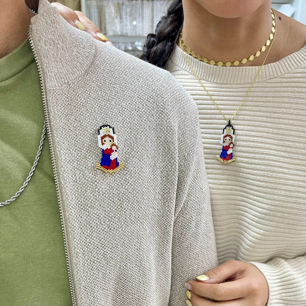 Accesorios con virgen chiquinquirá tejida VTE / unidad1