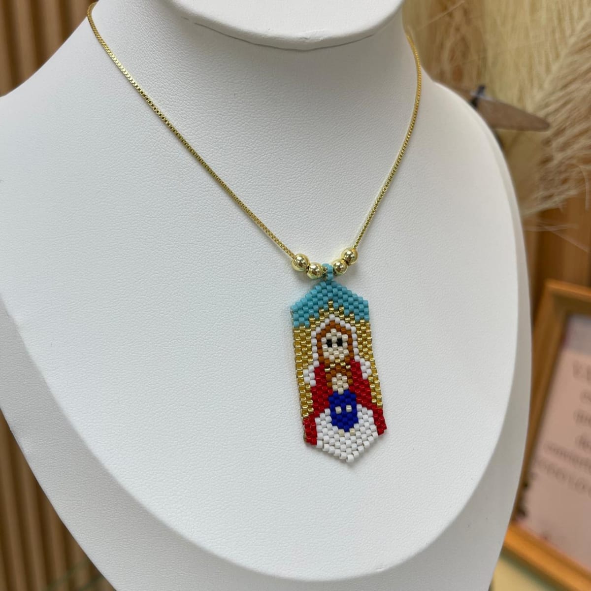 Accesorios con Virgen Coromoto tejida miyuki vte / unidad2