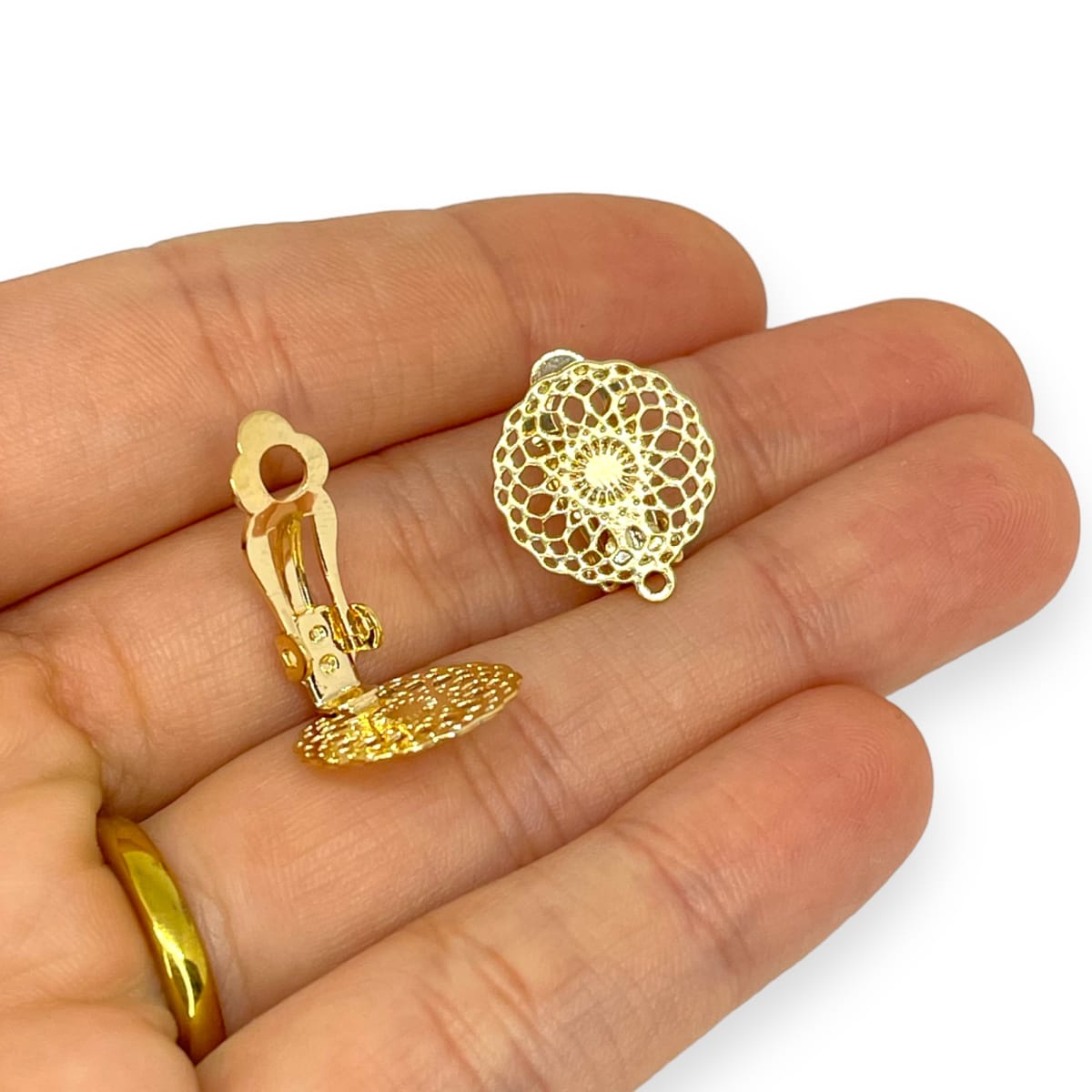 Base de aros clip topito a presión redonda mandala baño de oro / par2