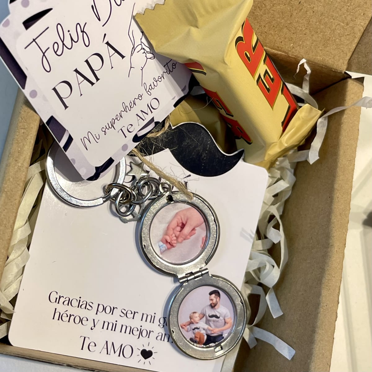 Llavero con relicario dos fotos personalizado para regalo papá / unidad3