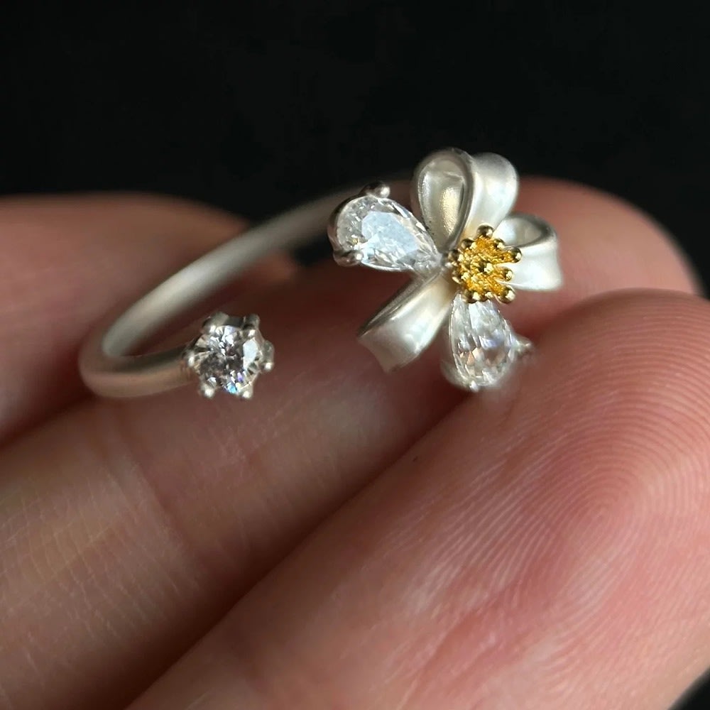 Anillo ajustable flor punto de luz baño plata / unidad2