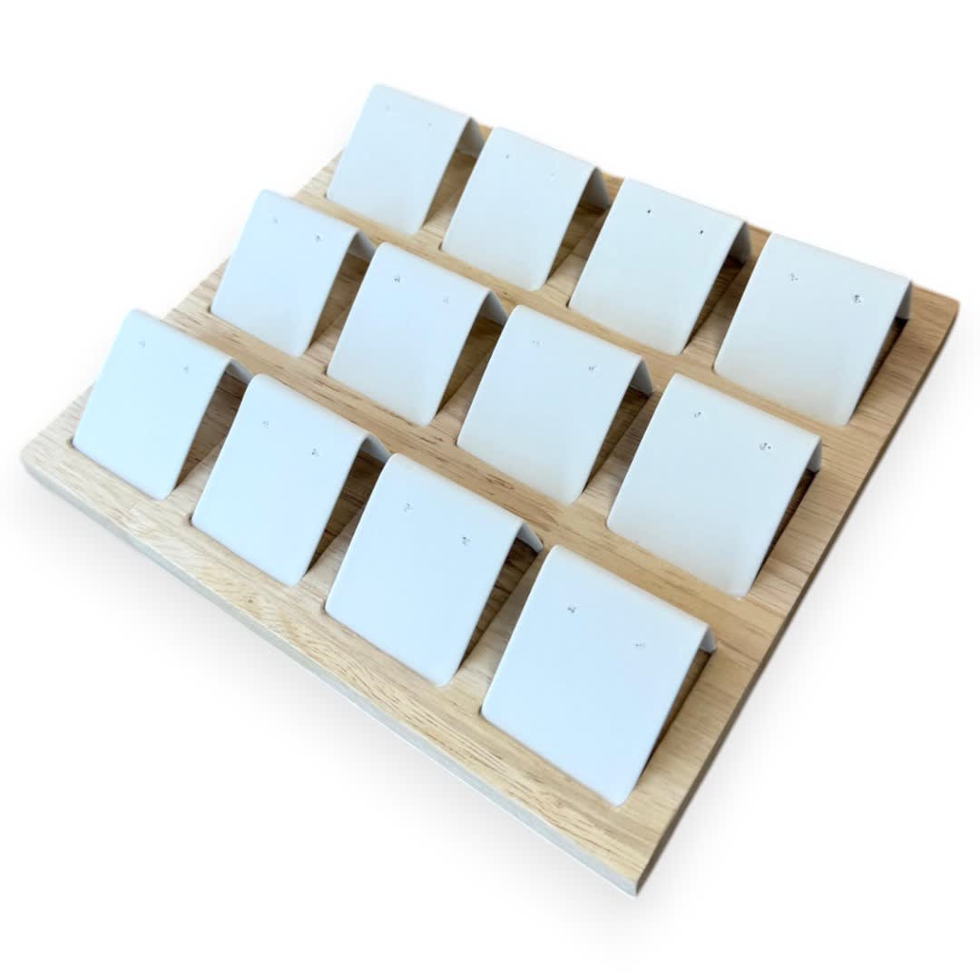 Exhibidor de aros tipo bandeja madera eco cuero blanco / unidad1