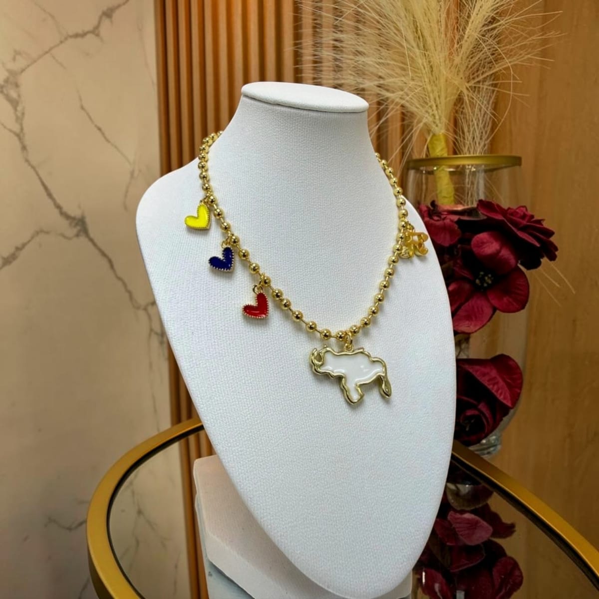 Collar cadena mapa venezuela corazones tricolor baño de oro / unidad2