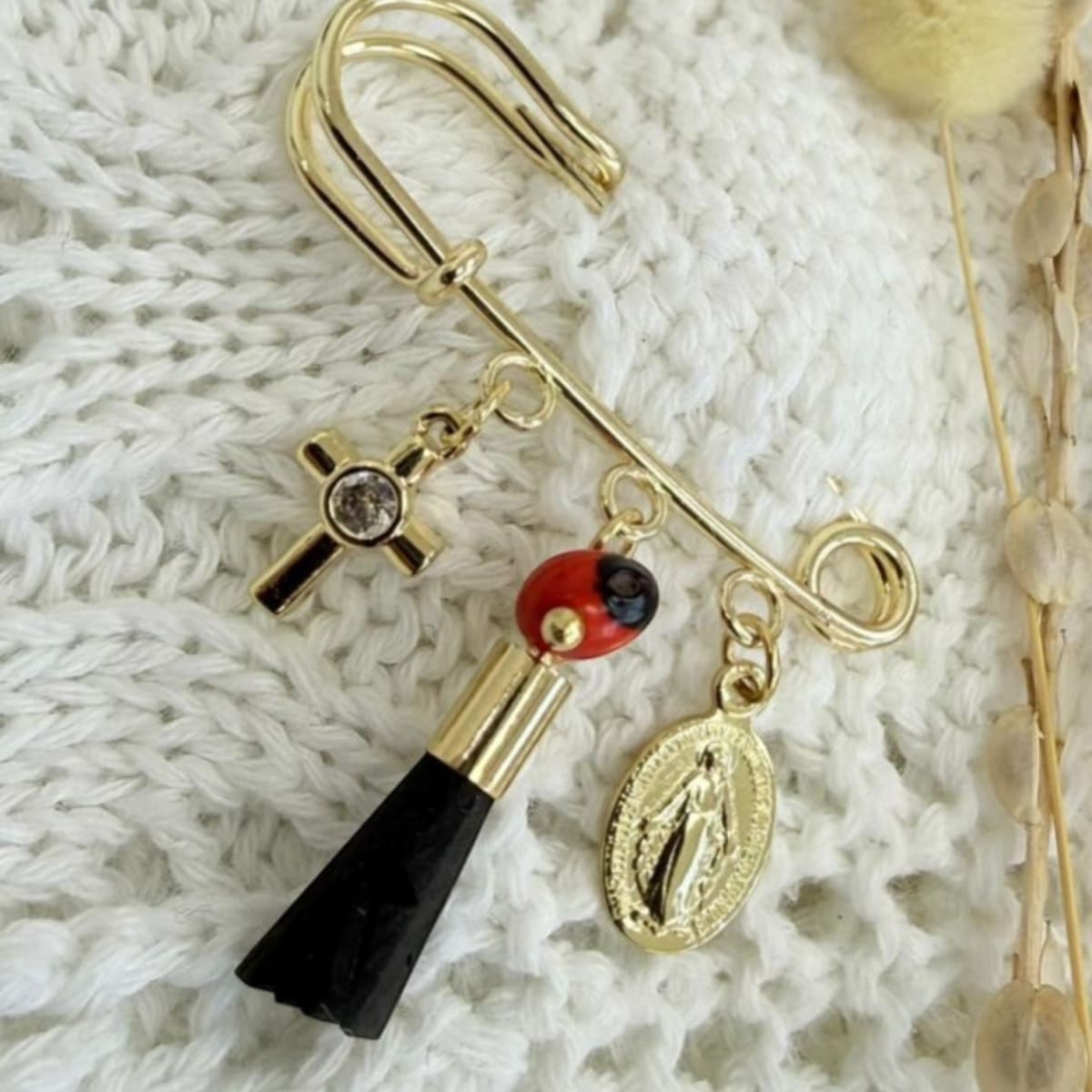 Broche de seguridad alpita protección bebé azabache Virgen / unidad2