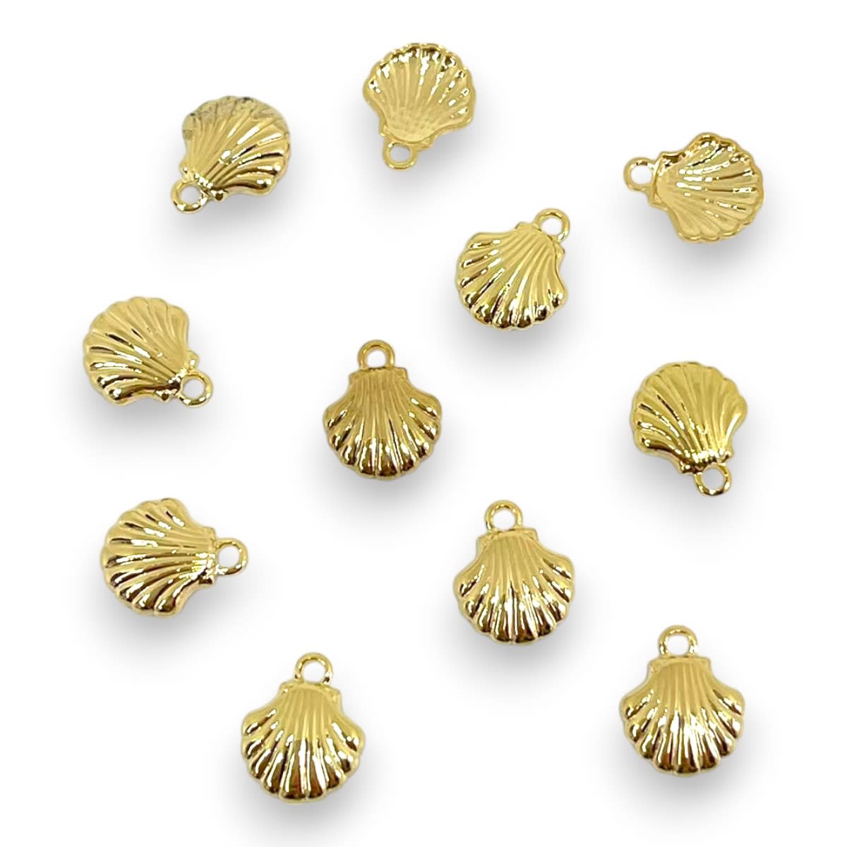 Mini dije concha de mar ostra 9x7 mm gold-filled / unidad1