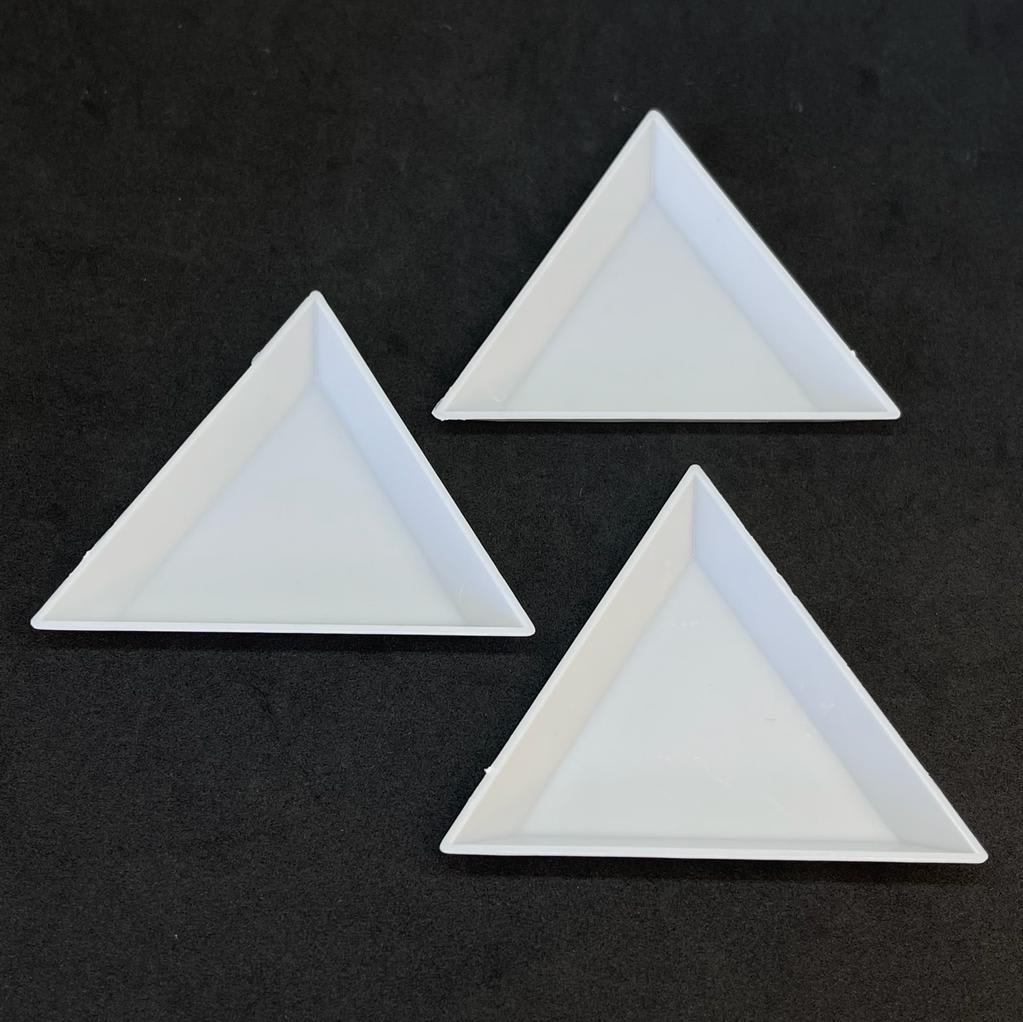 Organizador triangular de plástico / unidad1