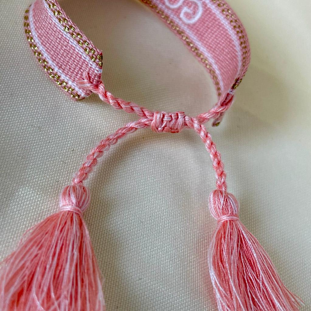 Pulsera ajustable de tela género con palabra bordada / unidad2