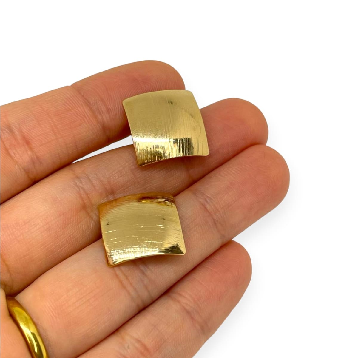 Base de aros topito rombo martillado baño de oro / par2