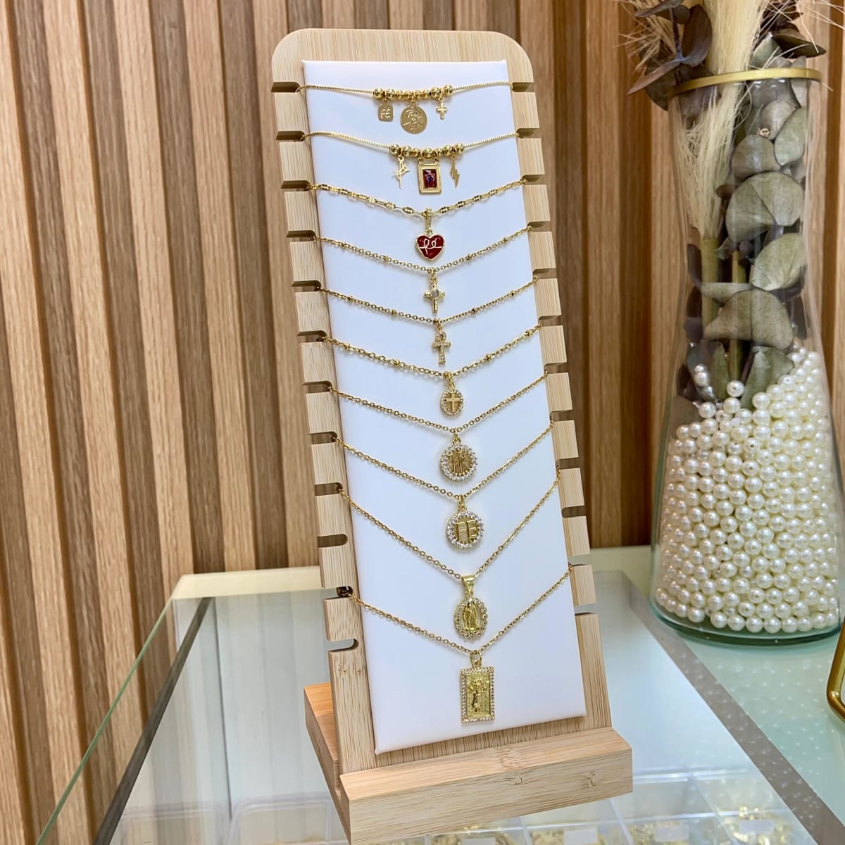 Collar con colgante dorado religioso VTE / unidad1