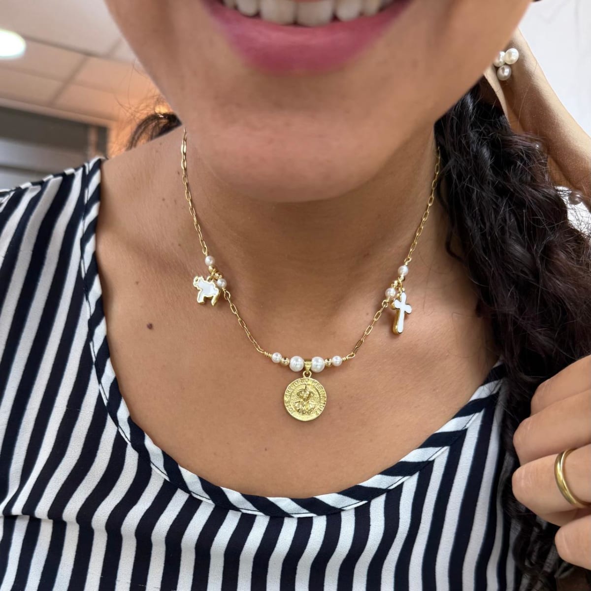 Collar religioso Dr. Jose Gregorio Hernandez cruz baño oro / unidad2