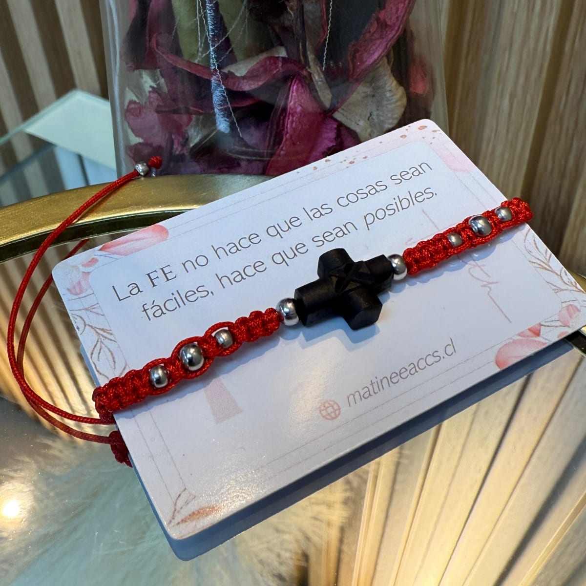 Pulsera hilito rojo con azabache de protección plateada / unidad2