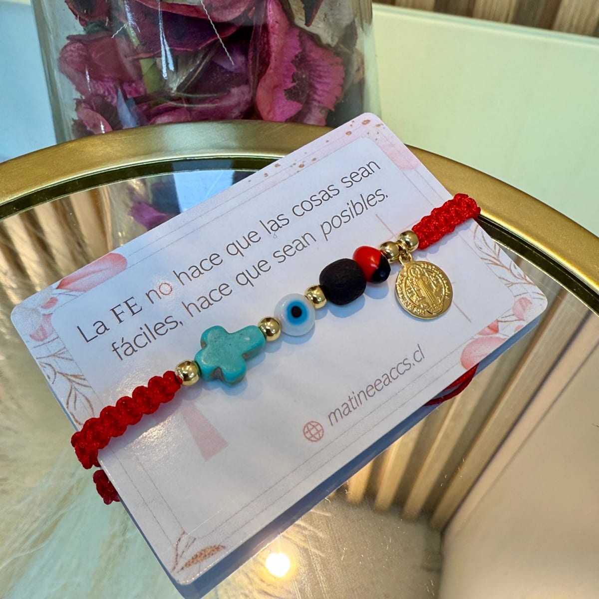 Pulsera hilito rojo protección con azabache San Benito / unidad1