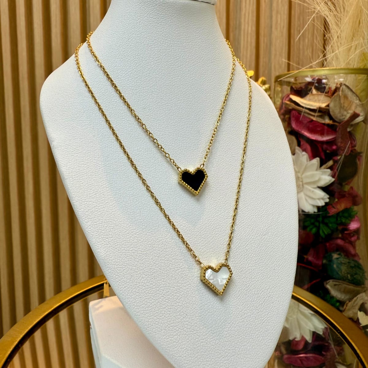 Collar dos en uno con corazón blanco negro acero dorado / unidad1
