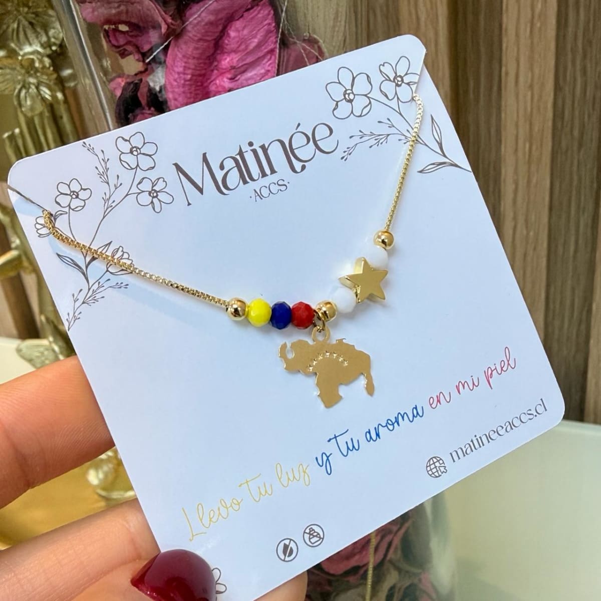 Collar cadena con mapa de Venezuela tricolor baño de oro / unidad1