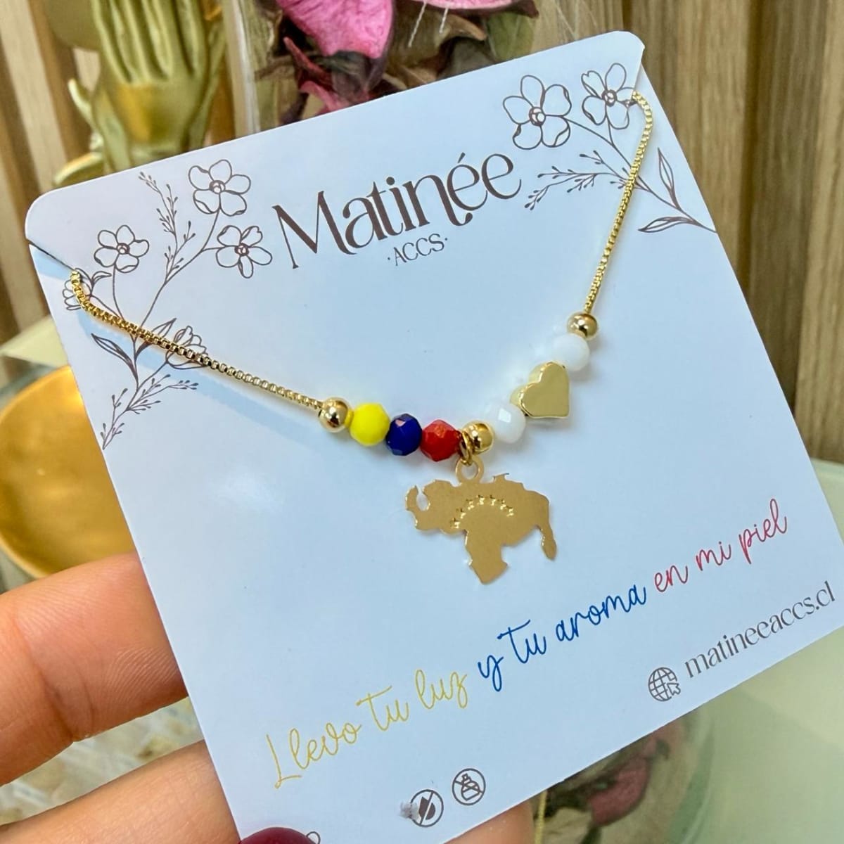 Collar cadena con mapa de Venezuela tricolor baño de oro / unidad2