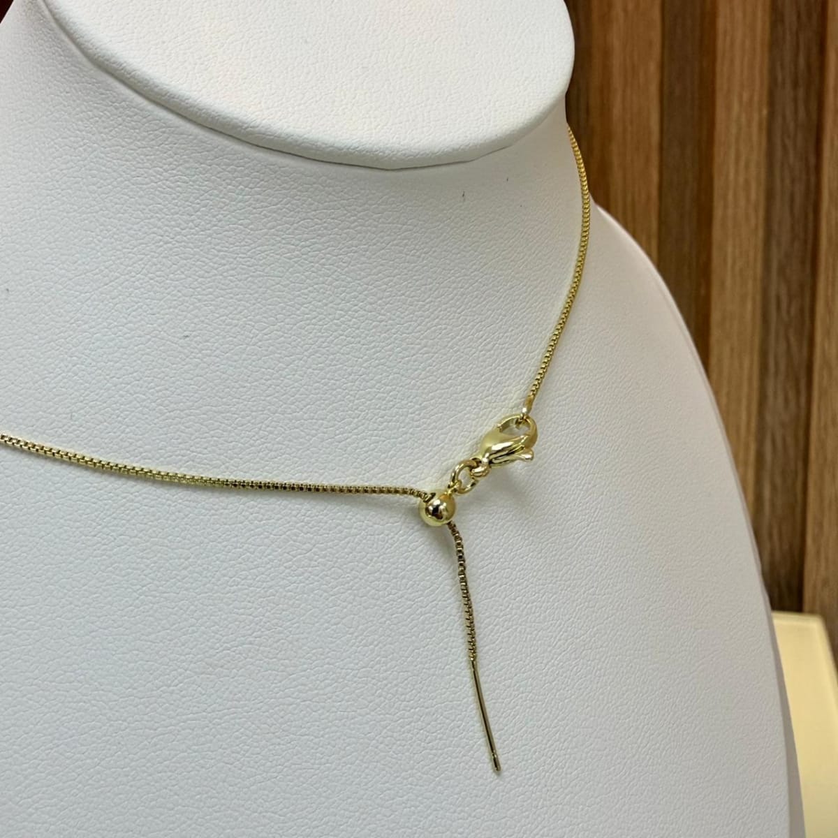 Collar cadena con mapa de Venezuela tricolor baño de oro / unidad3