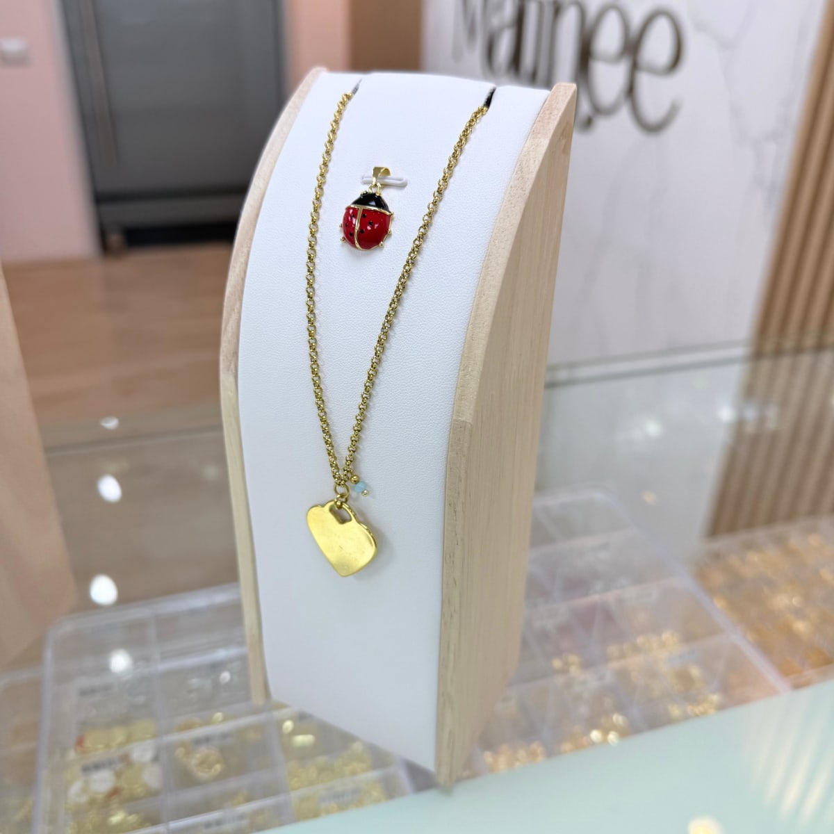 Set 3 exhibidores forma de arco madera eco cuero blanco / set2