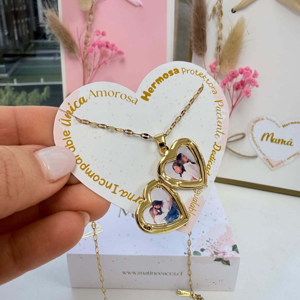 Collar con relicario corazón flores dos fotos personalizado para regalo / unidad2