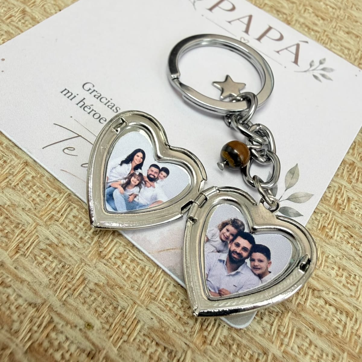 Llavero con relicario dos fotos personalizado regalo para papá / unidad4