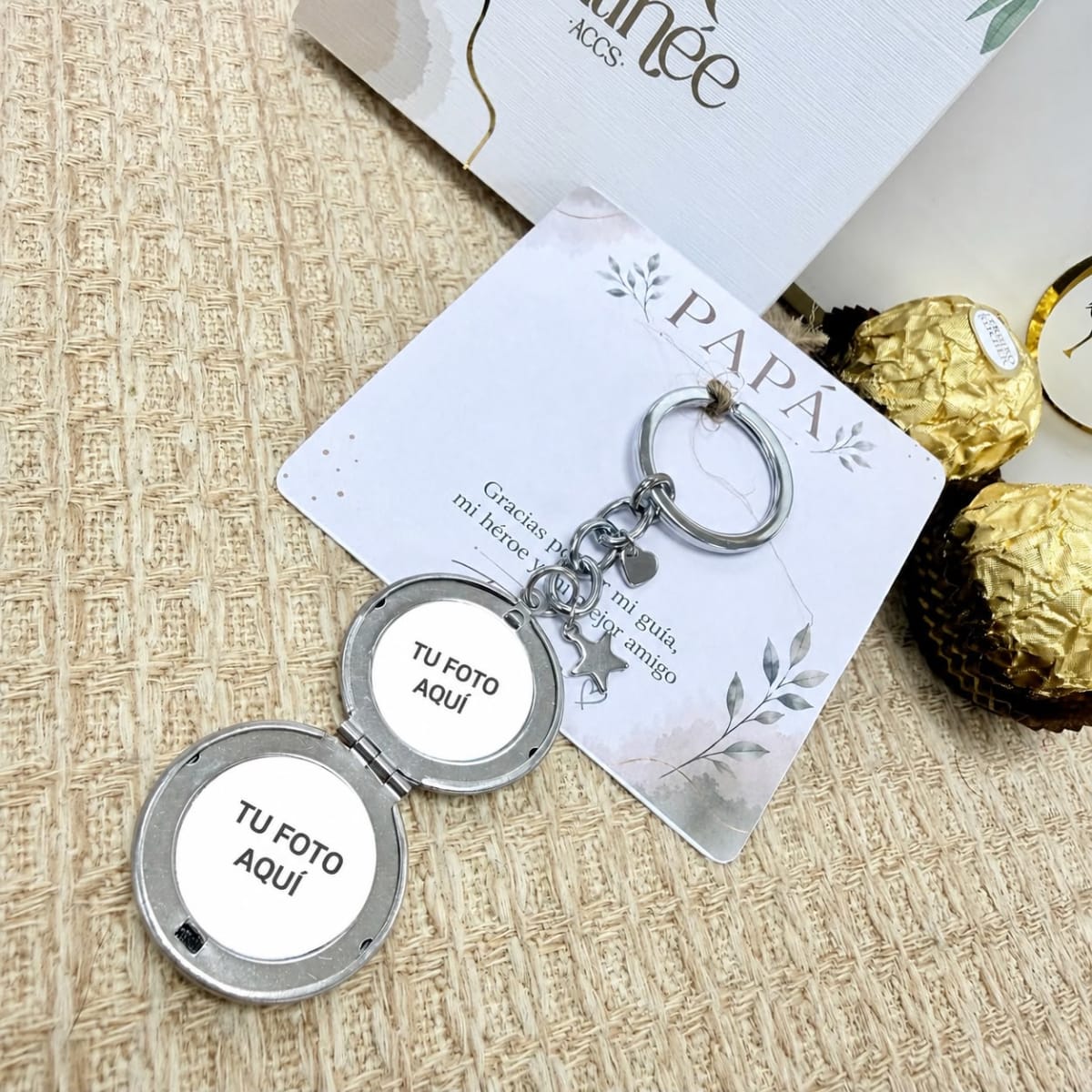 Llavero con relicario dos fotos personalizado para regalo papá / unidad2