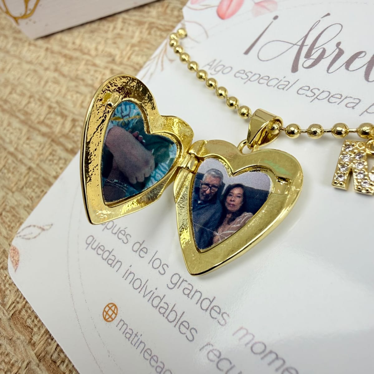Collar con relicario corazón inicial dos fotos personalizado para regalo / unidad2