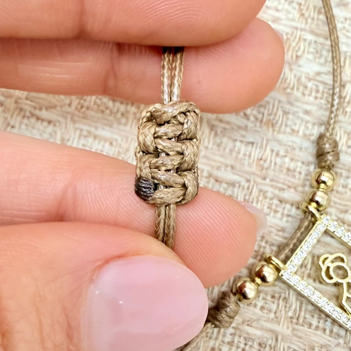 Collar ajustable con escapulario / unidad3