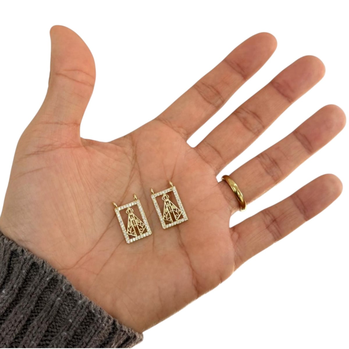 Dije conector escapulario 21x12 mm baño de oro zircón / unidad6