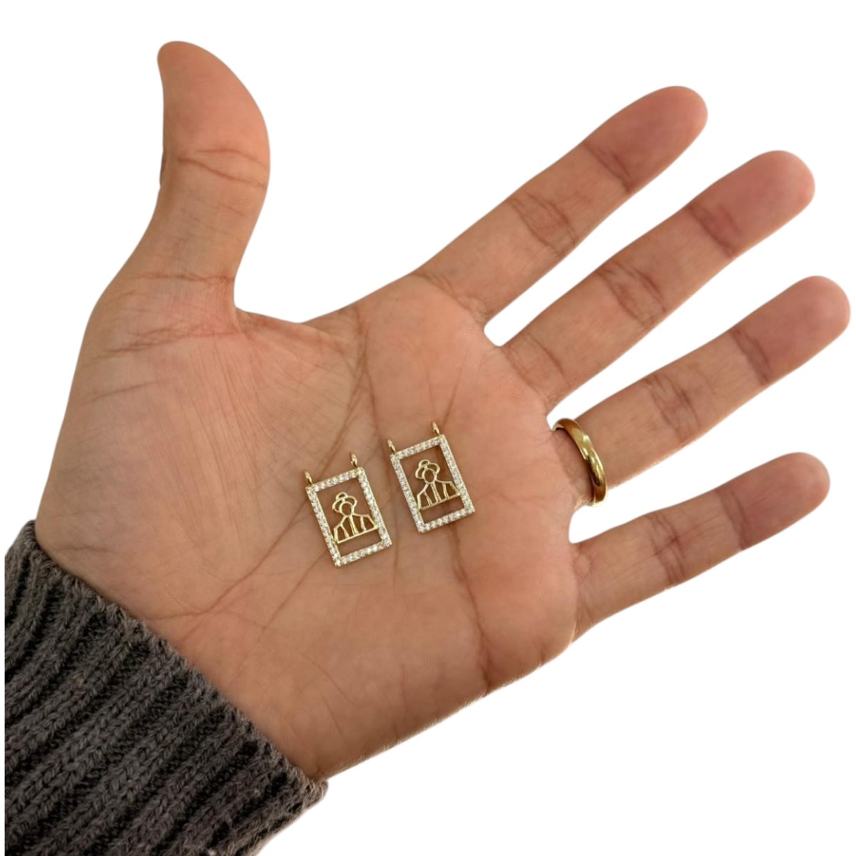 Dije conector escapulario 21x12 mm baño de oro zircón / unidad4