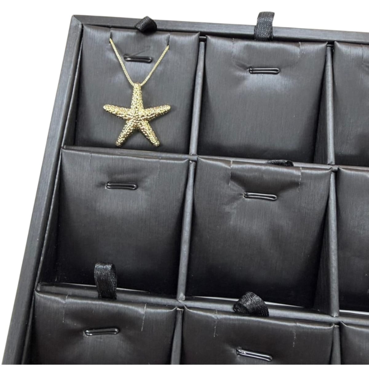 Exhibidor collar cadena tipo bandeja eco cuero negro / unidad2