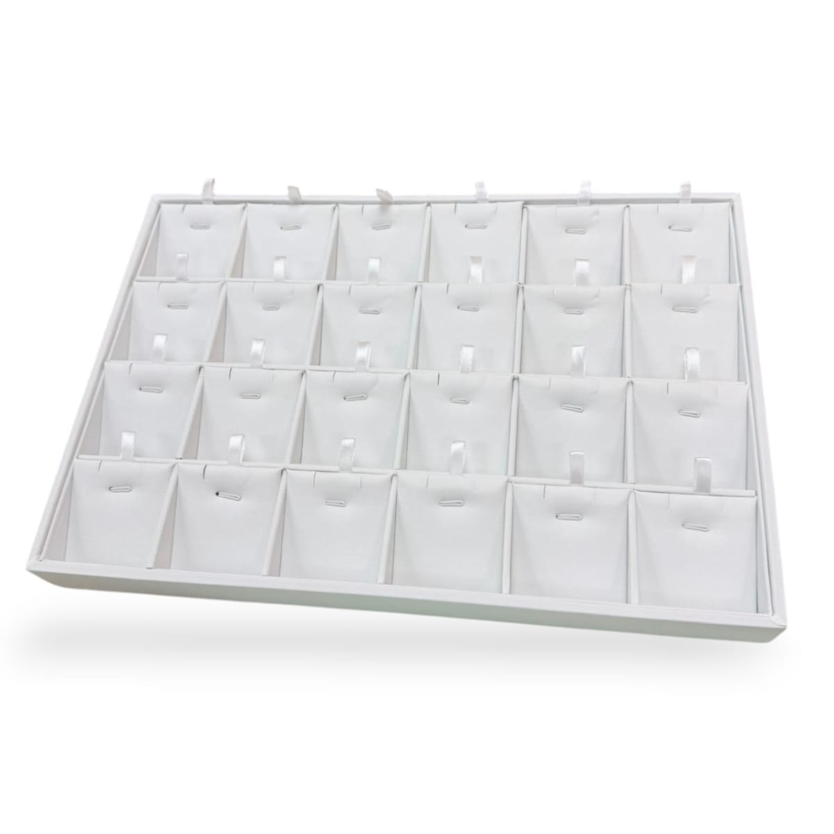 Exhibidor collar cadena tipo bandeja eco cuero blanco / unidad1