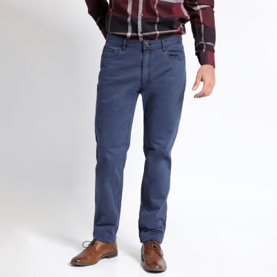 PANTALÓN HOMBRE GABARDINA 5 BOLSILLOS GARMENT DYE AZUL – ESTILO VINTAGE Y COMODIDAD MODERNA I3213N004 MGI320213N077