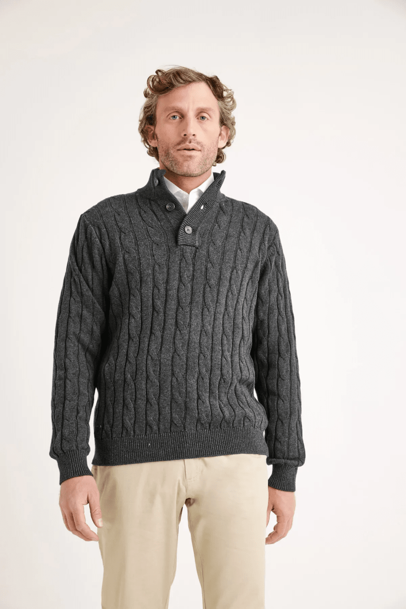 SWEATER HOMBRE CUELLO ALTO TRENZADO MARENGO TRIAL – ESTILO SLIM FIT EN 100% ALGODÓN I5004N0041