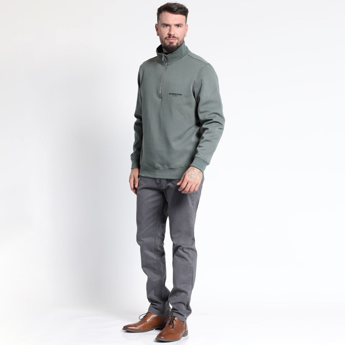 POLERÓN HOMBRE MEDIO CIERRE ESTAMPADO TEXTURADO VERDE OLIVA – ESTILO CASUAL Y CONFORT PARA TODA OCASIÓN I3030N0953