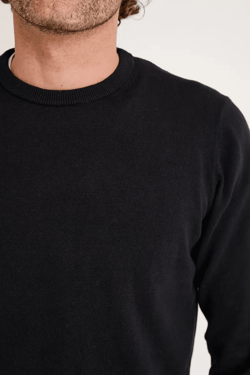 SWEATER HOMBRE ALGODÓN SLIM LISO PHELPS NEGRO V6000N0093