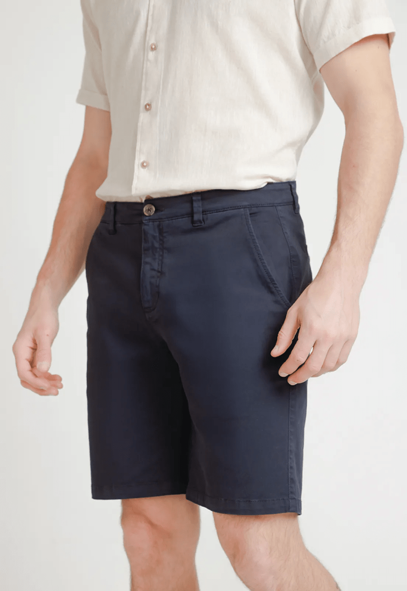 BERMUDA HOMBRE ALGODON LISO SLIM VALERIO AZUL MARINO V6000N0791