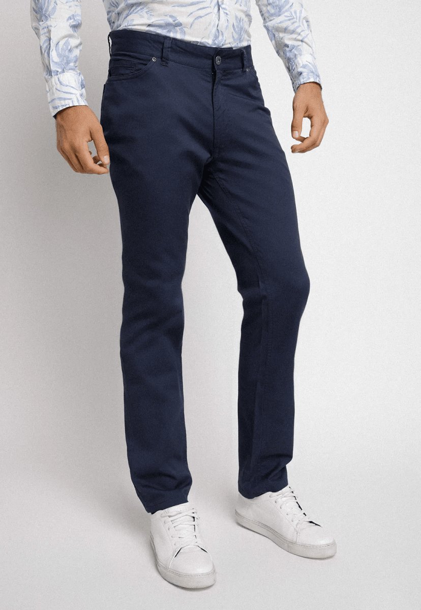 PANTALÓN GABARDINA 5 BOLSILLOS AZUL PARA HOMBRE – COMODIDAD Y ESTILO TODO EL DÍA I5005N0771