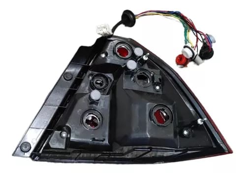 Farol izquierdo chevrolet Aveo sedan (2007-2016)2