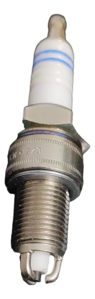 Bujías Bosch Volkswagen Gol G2 G3 G4 Saveiro G2 G3 G4 (Juego de 4)6