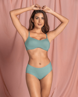 Brasier ultraliviano con copas internas fijas