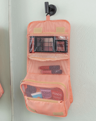 Organizador con bolsillos internos en malla2