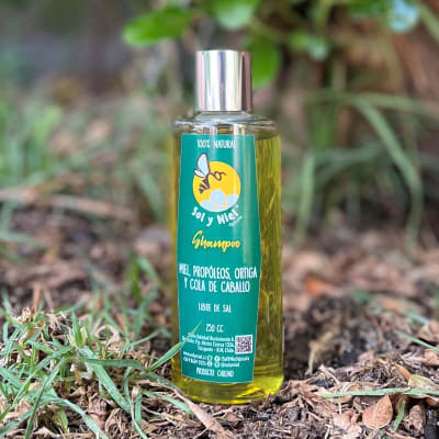 Shampoo Miel, Propoleos, Ortiga y Cola de Caballo2