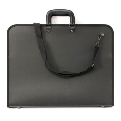 MALETÍN PORTAFOLIO NEGRO CON CORREA 89X65CM