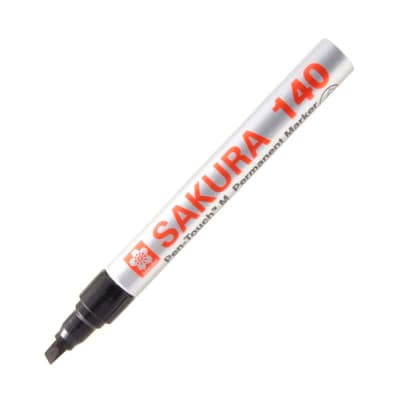 SAKURA MARCADOR PERMANENTE 140 PUNTA BISELADA