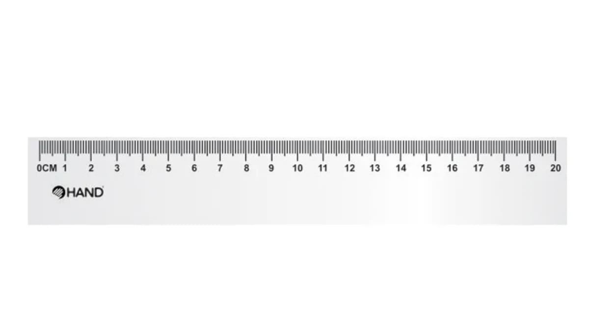 REGLA PLÁSTICA 20CM HAND1